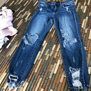 Distressed skinny jeans